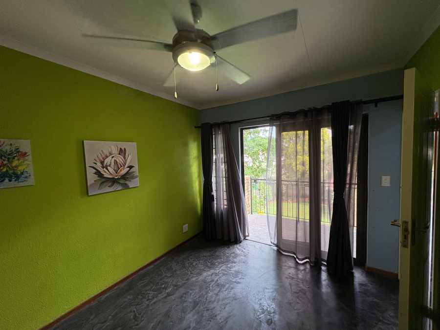 3 Bedroom Property for Sale in Safari Gardens North West